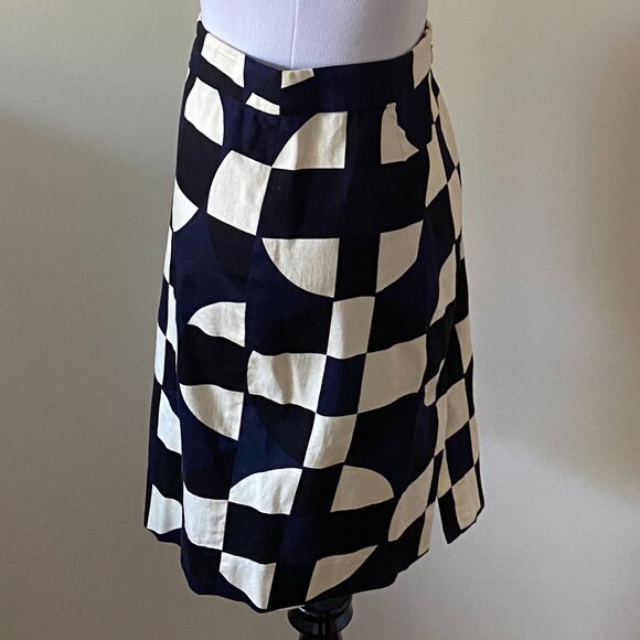 J. Crew The Pencil Skirt Geometric Print – Size 6 - Picture 2 of 3